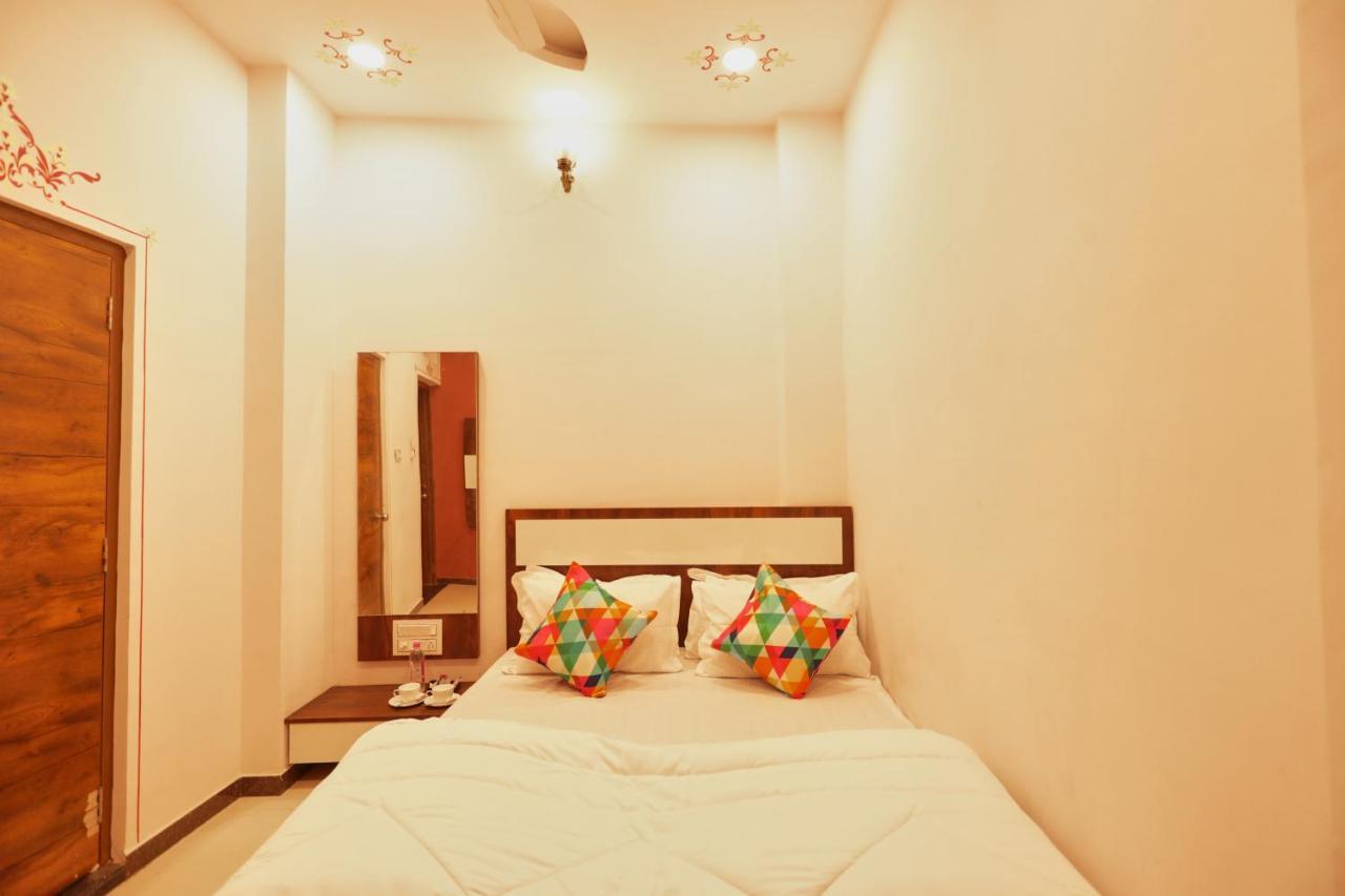 Neev Haweli Hotel Удайпур Екстериор снимка